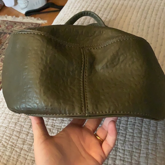 Anthropologie vegan leather shoulder bag - Picture 4 of 6